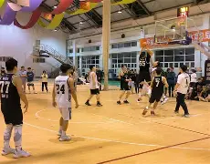 柏林联队防守稳固，战胜对手晋级